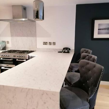 Apartmán New Town House With *Free Allocated Parking* Hove Exteriér fotografie
