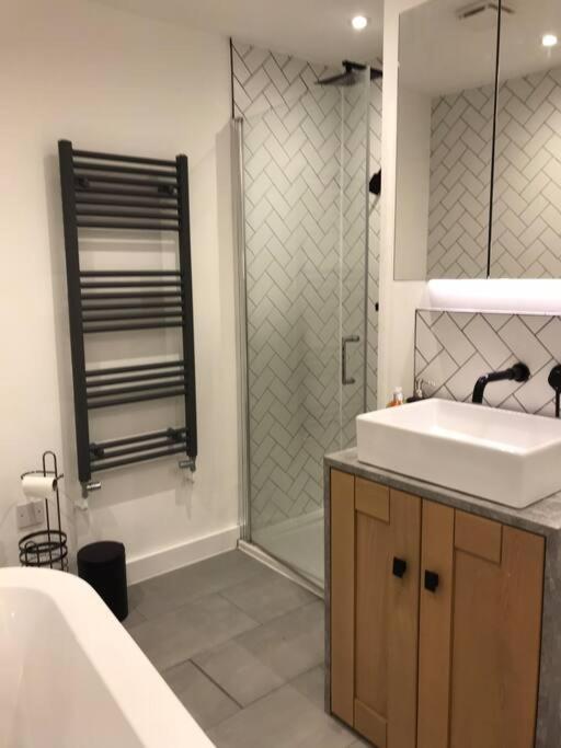 Apartmán New Town House With *Free Allocated Parking* Hove Exteriér fotografie